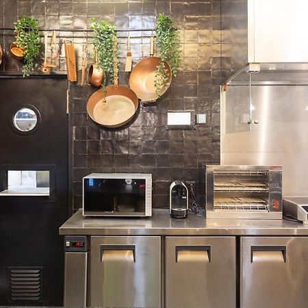 C&F Hostel Порту Экстерьер фото