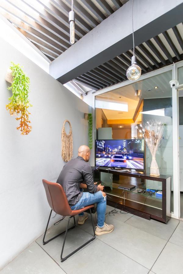 C&F Hostel Порту Экстерьер фото
