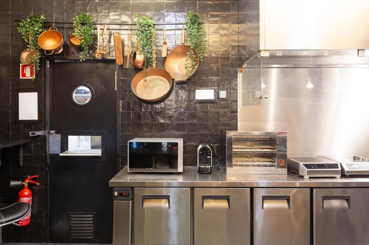 C&F Hostel Порту Экстерьер фото