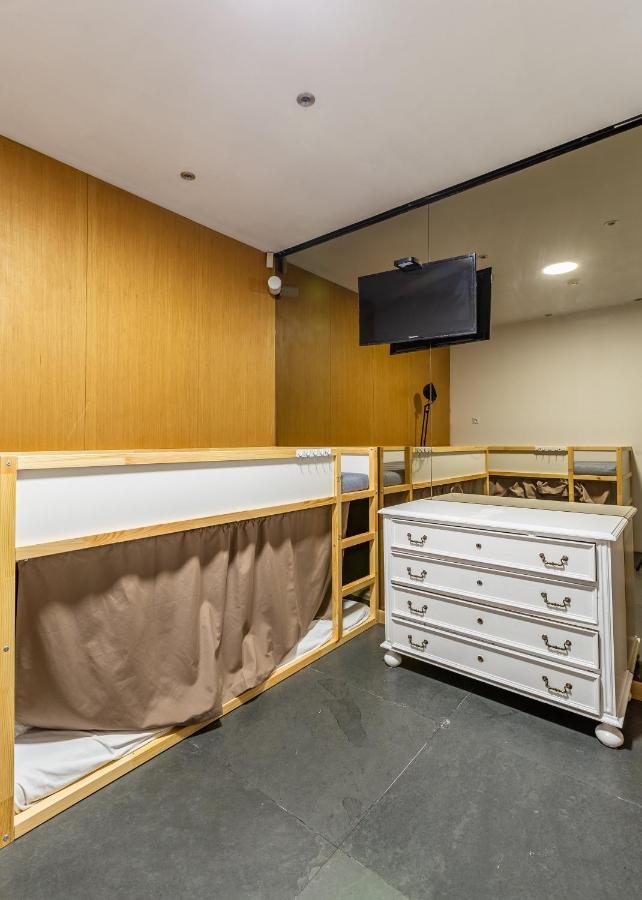 C&F Hostel Порту Экстерьер фото