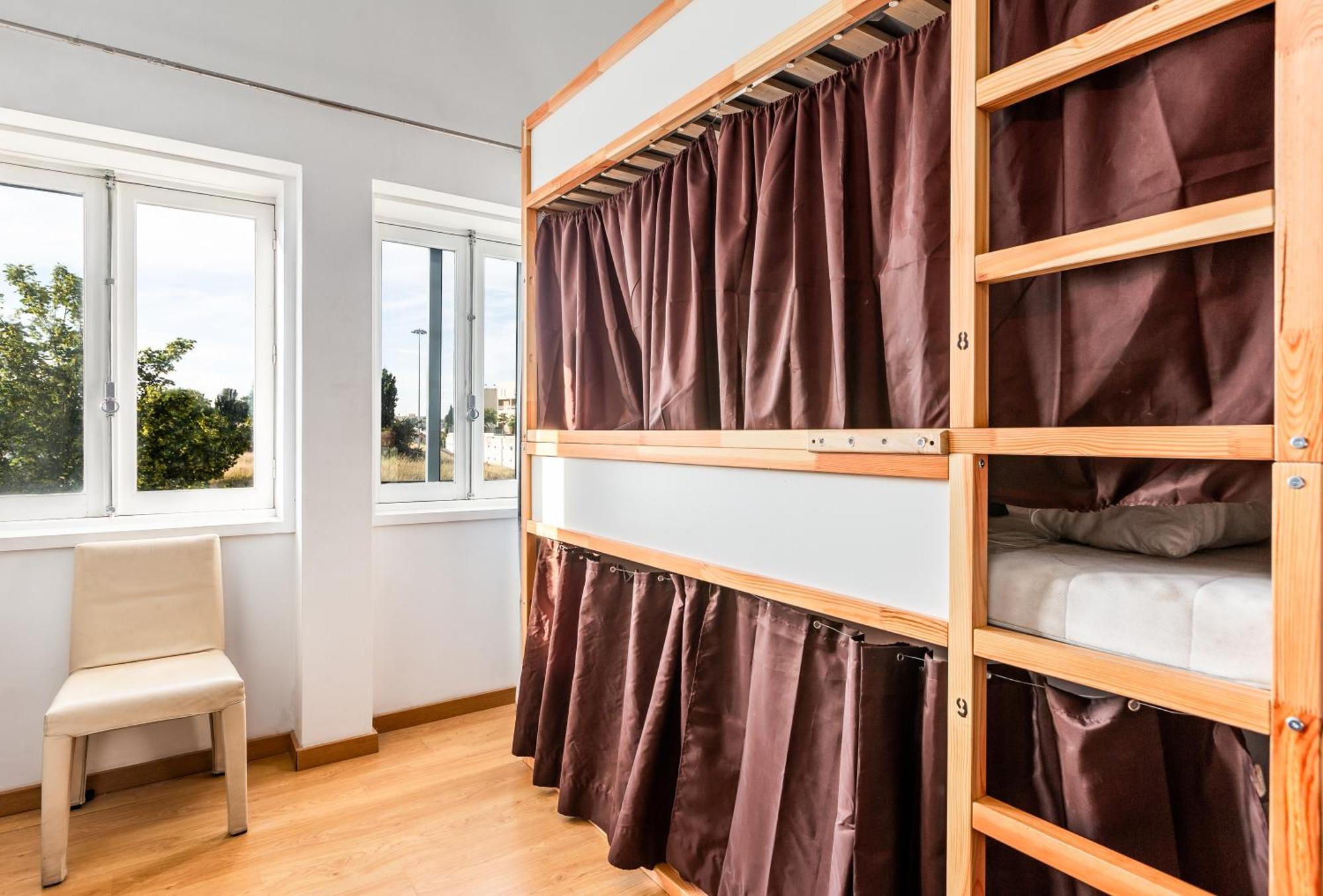 C&F Hostel Порту Экстерьер фото